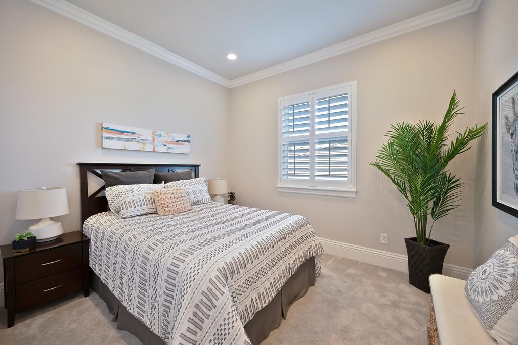 Detail Gallery Image 32 of 94 For 689 Oreno Cir, Folsom,  CA 95630 - 5 Beds | 4/1 Baths