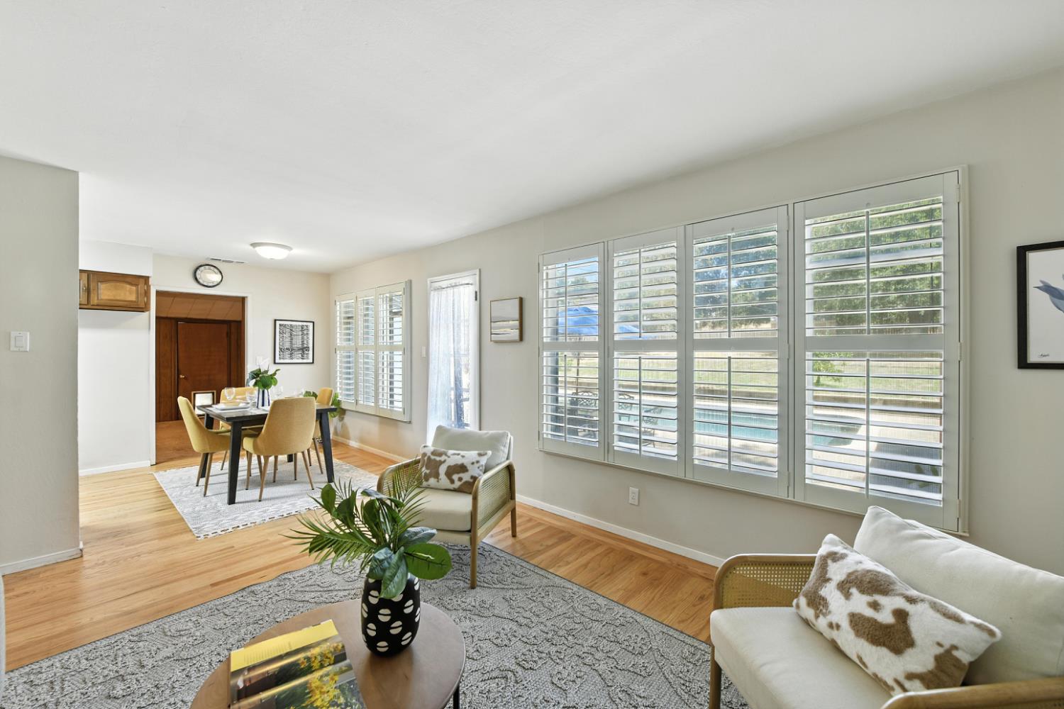 Detail Gallery Image 13 of 37 For 4724 Isabella Ave, Fair Oaks,  CA 95628 - 4 Beds | 2 Baths
