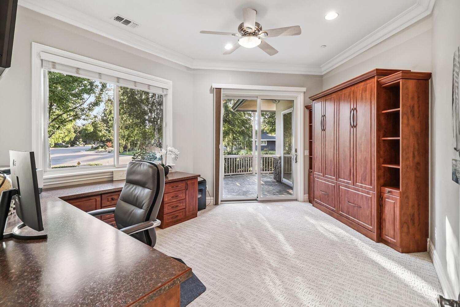 Detail Gallery Image 39 of 72 For 4900 Saint Augustine Dr, Elk Grove,  CA 95758 - 4 Beds | 4 Baths