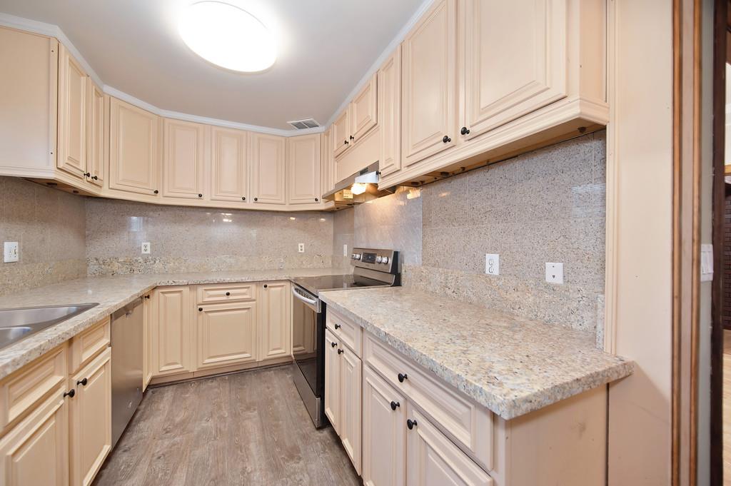Detail Gallery Image 14 of 43 For 1025 Carrie St, West Sacramento,  CA 95605 - 3 Beds | 2 Baths