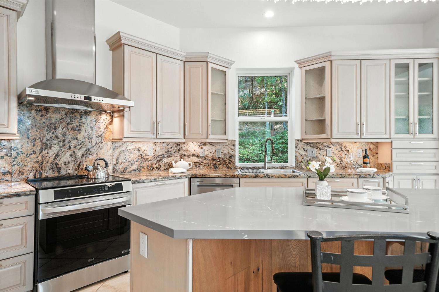 Detail Gallery Image 52 of 75 For 14385 Gods Hls, Amador City,  CA 95601 - 2 Beds | 2/1 Baths