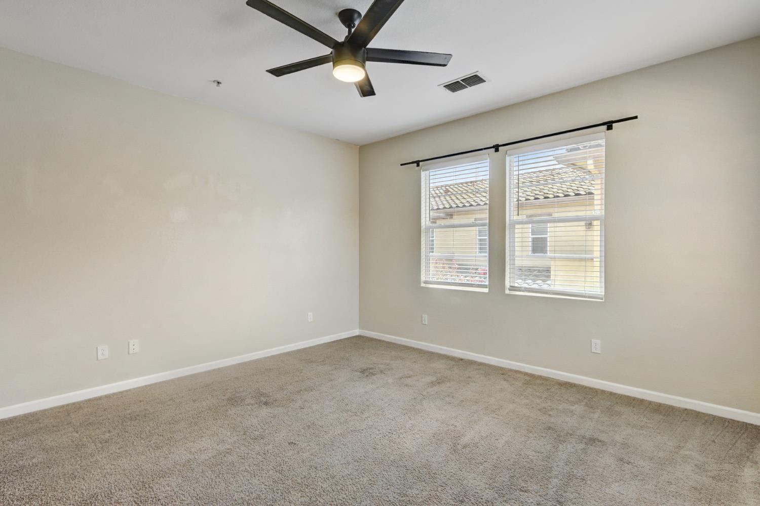Detail Gallery Image 10 of 38 For 8444 Crystal Walk Cir #72,  Elk Grove,  CA 95758 - 2 Beds | 2 Baths