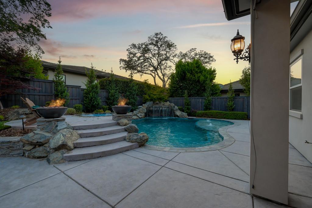 Detail Gallery Image 73 of 94 For 689 Oreno Cir, Folsom,  CA 95630 - 5 Beds | 4/1 Baths