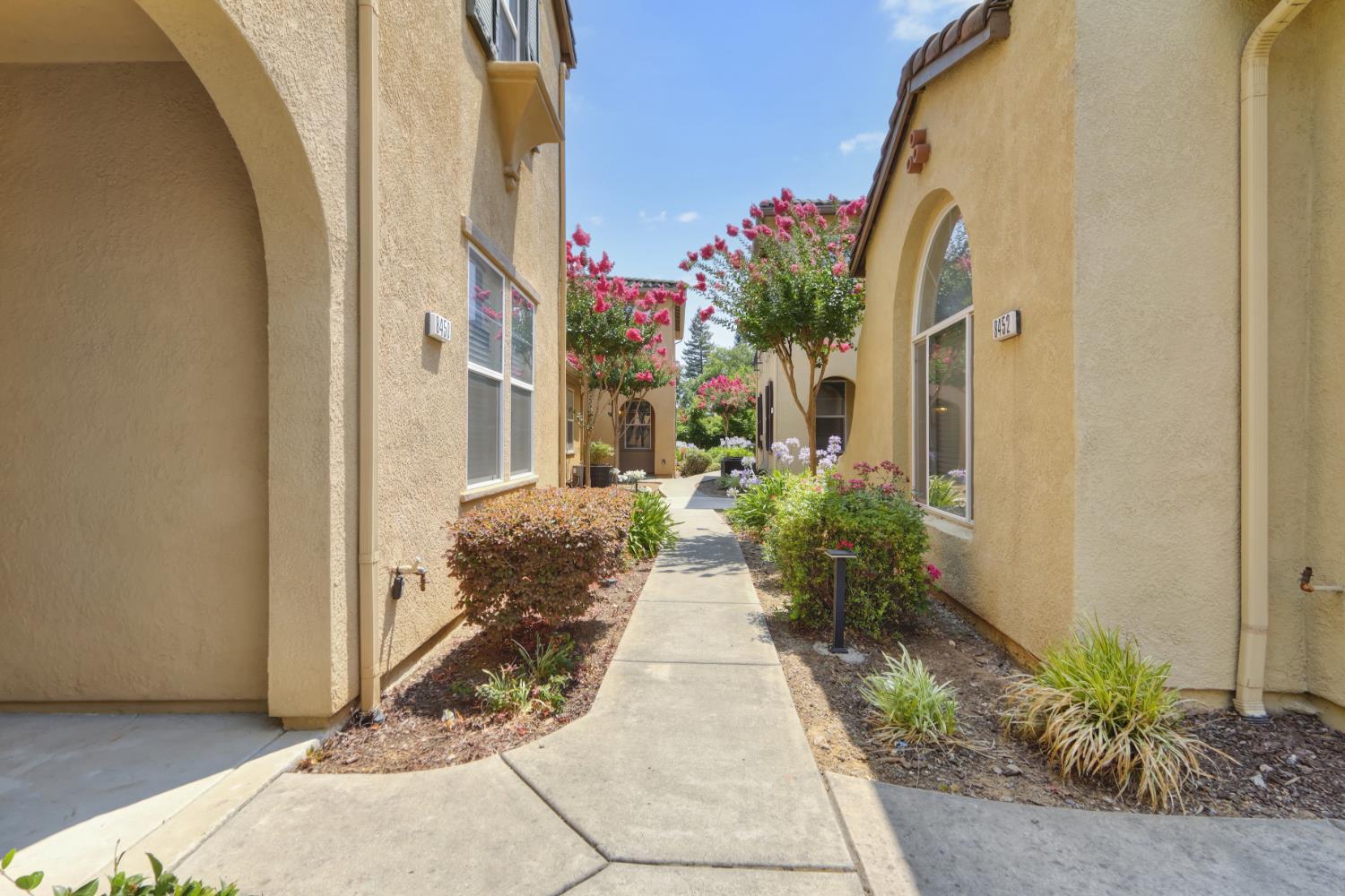 Detail Gallery Image 36 of 38 For 8444 Crystal Walk Cir #72,  Elk Grove,  CA 95758 - 2 Beds | 2 Baths
