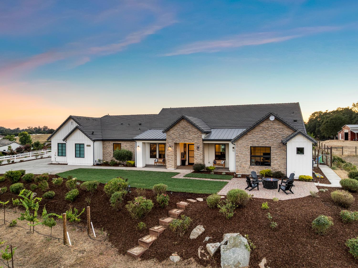 Detail Gallery Image 1 of 80 For 3050 Rattlesnake Rd, Newcastle,  CA 95658 - 5 Beds | 3/1 Baths