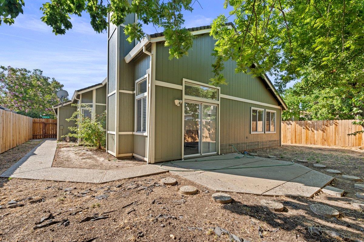 Detail Gallery Image 17 of 17 For 8435 Dartford Dr, Sacramento,  CA 95823 - 3 Beds | 2 Baths