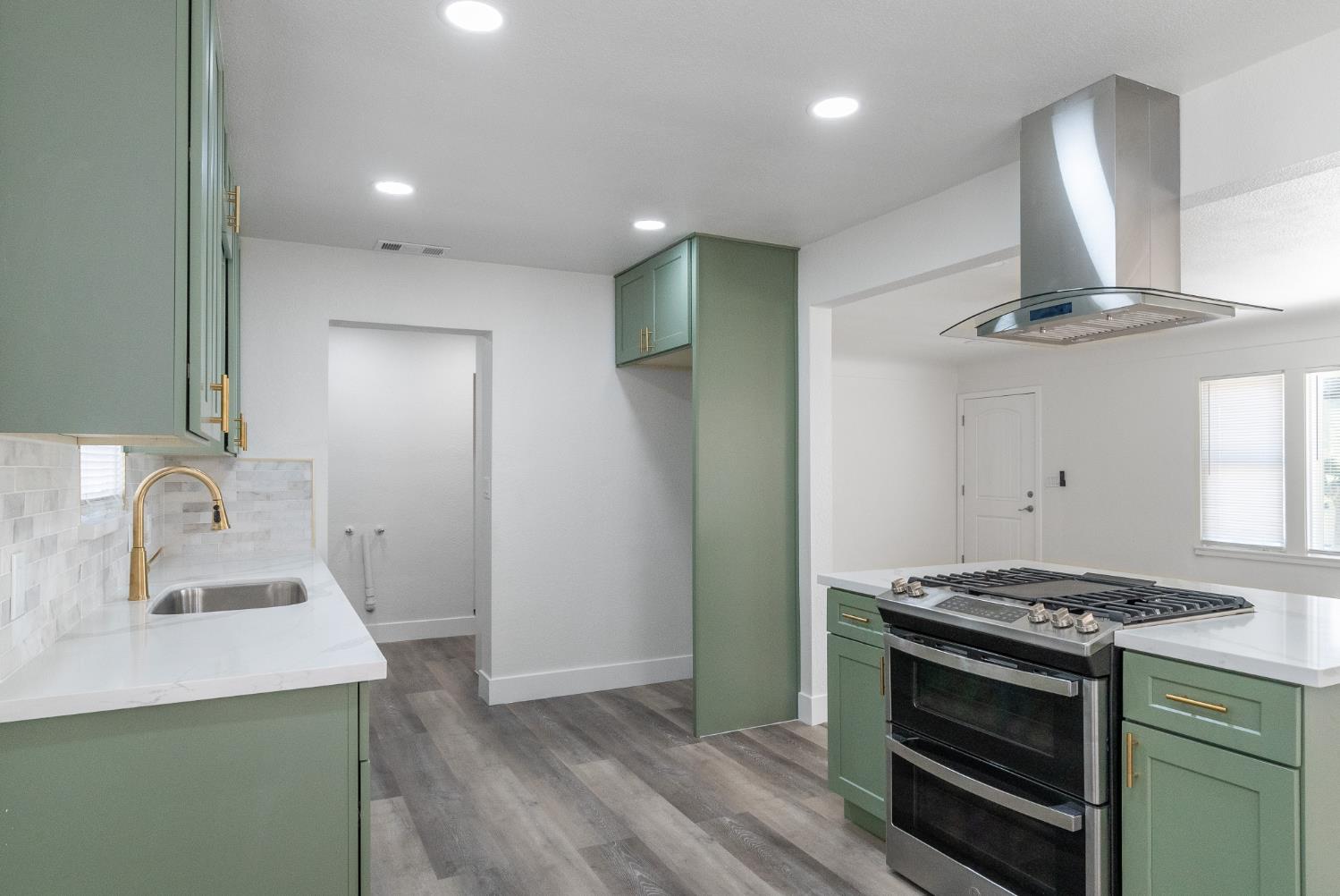 Detail Gallery Image 10 of 29 For 1017 Kings Avenue, Chowchilla,  CA 93610 - 3 Beds | 2 Baths