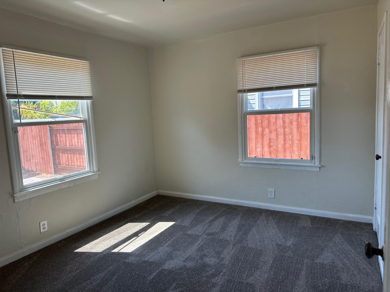 Detail Gallery Image 12 of 20 For 3905 Kern St, Sacramento,  CA 95838 - 2 Beds | 1 Baths