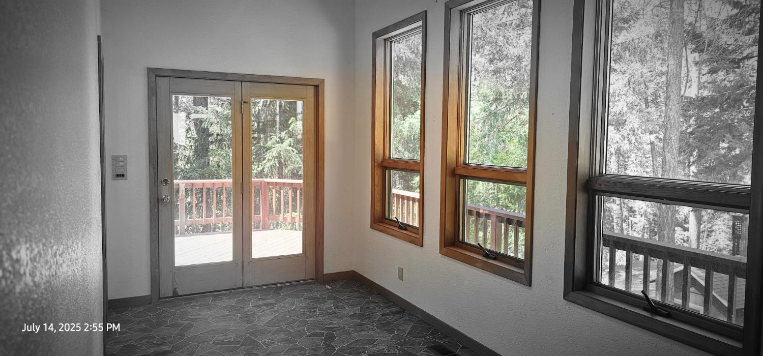 Detail Gallery Image 10 of 24 For 5240 Happy Pines Dr, Foresthill,  CA 95631 - 3 Beds | 3 Baths