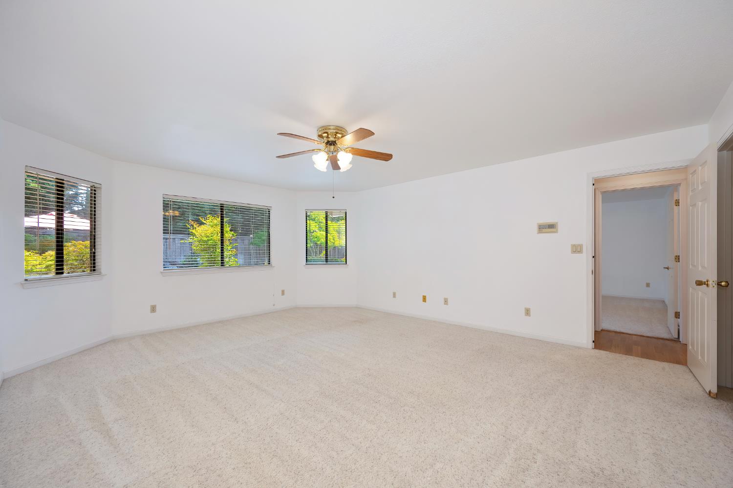 Detail Gallery Image 34 of 53 For 5408 E Brook Way, Elk Grove,  CA 95758 - 3 Beds | 2 Baths