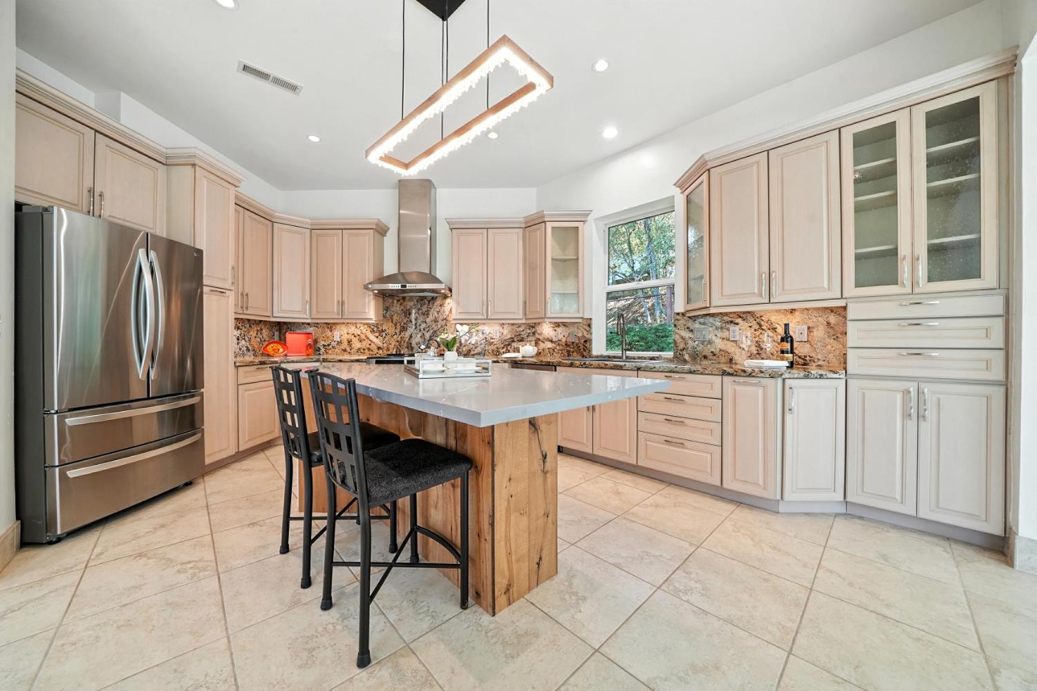 Detail Gallery Image 45 of 75 For 14385 Gods Hls, Amador City,  CA 95601 - 2 Beds | 2/1 Baths