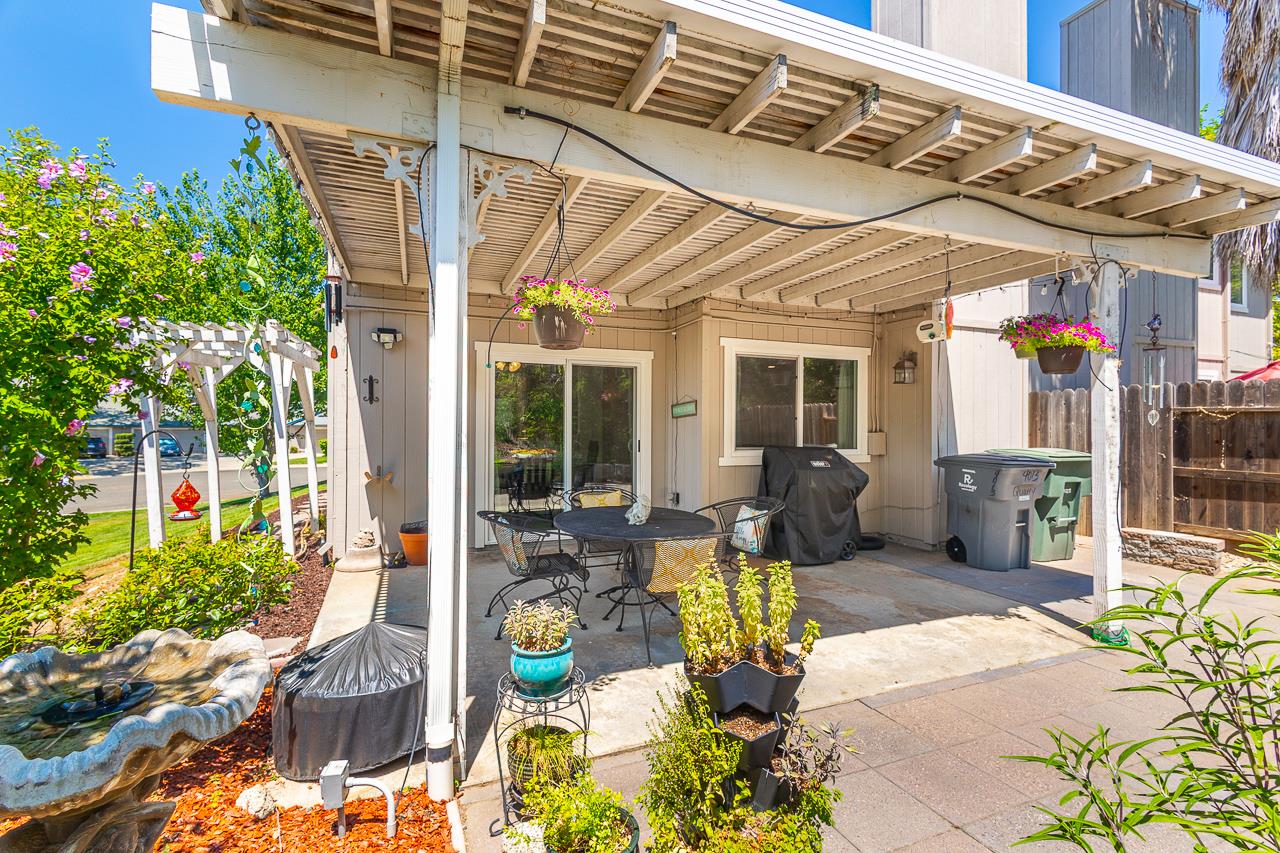 Detail Gallery Image 21 of 24 For 4013 Quarry Ct, Loomis,  CA 95650 - 3 Beds | 2/1 Baths