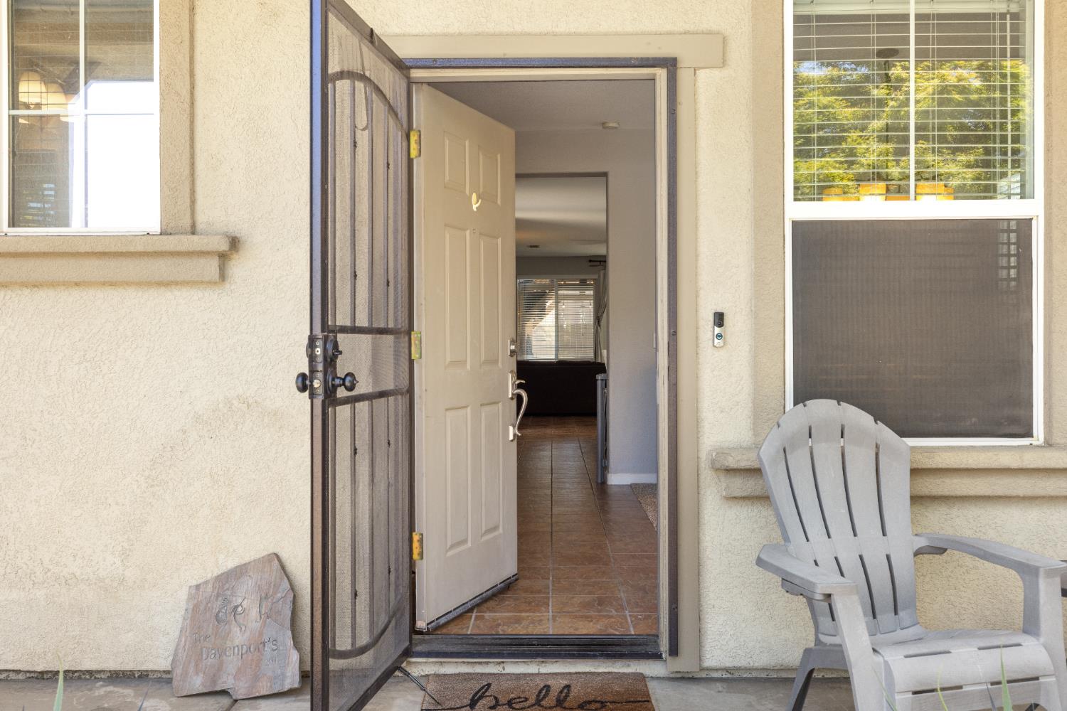 Detail Gallery Image 3 of 62 For 5422 Antique Rose Way, Riverbank,  CA 95367 - 3 Beds | 2/1 Baths