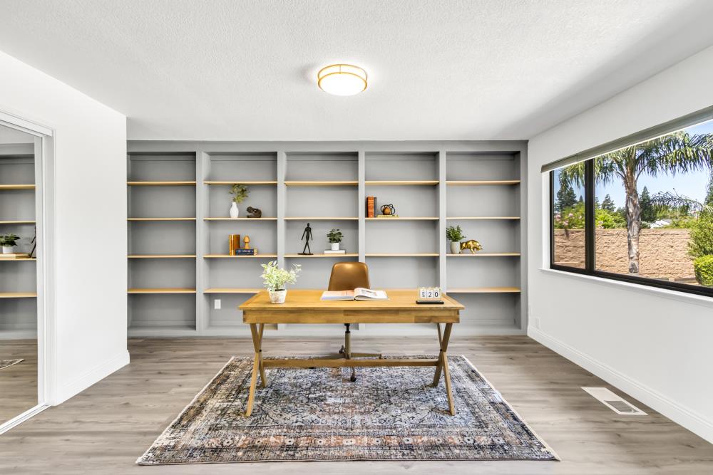 Detail Gallery Image 10 of 42 For 8901 Degas Ct, Fair Oaks,  CA 95628 - 3 Beds | 3 Baths