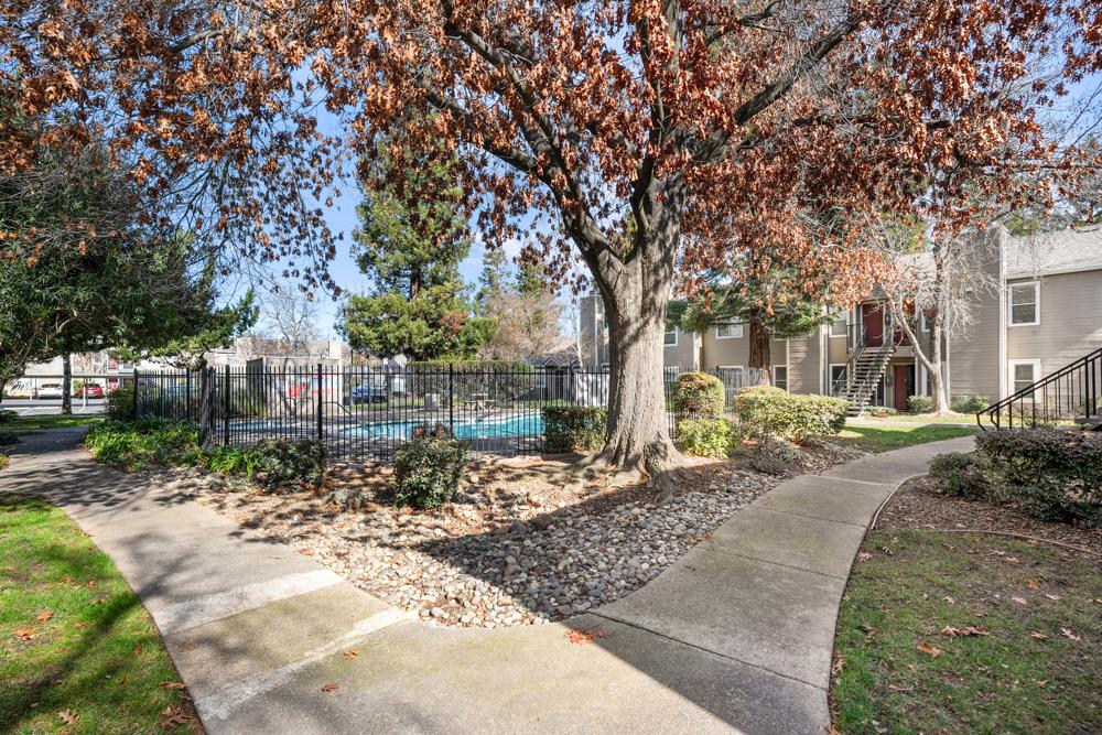 Detail Gallery Image 22 of 28 For 9101 Newhall Dr #63,  Sacramento,  CA 95826 - 2 Beds | 1 Baths