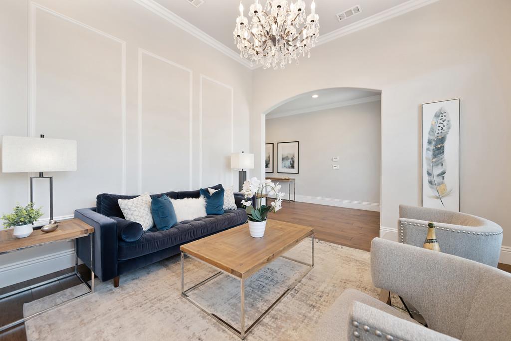 Detail Gallery Image 10 of 94 For 689 Oreno Cir, Folsom,  CA 95630 - 5 Beds | 4/1 Baths