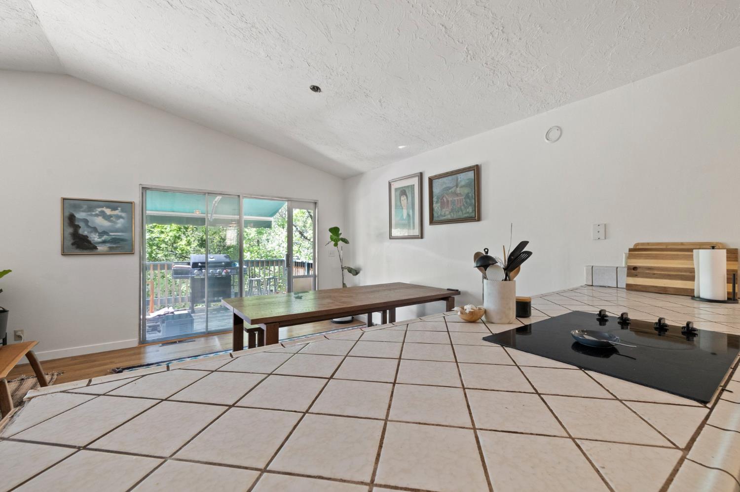 Detail Gallery Image 28 of 55 For 20018 Pine Mountain Dr, Groveland,  CA 95321 - 3 Beds | 3 Baths