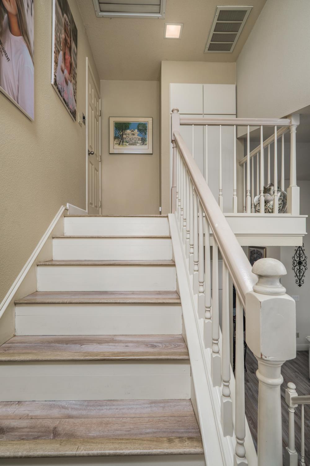 Detail Gallery Image 34 of 63 For 5148 Walnut Place Ln, Carmichael,  CA 95608 - 3 Beds | 2 Baths