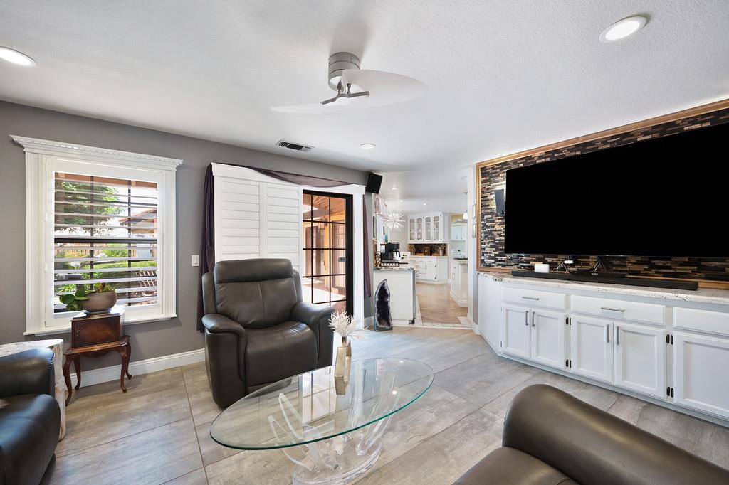 Detail Gallery Image 30 of 61 For 1801 Arroyo Dr, Auburn,  CA 95603 - 5 Beds | 4/1 Baths