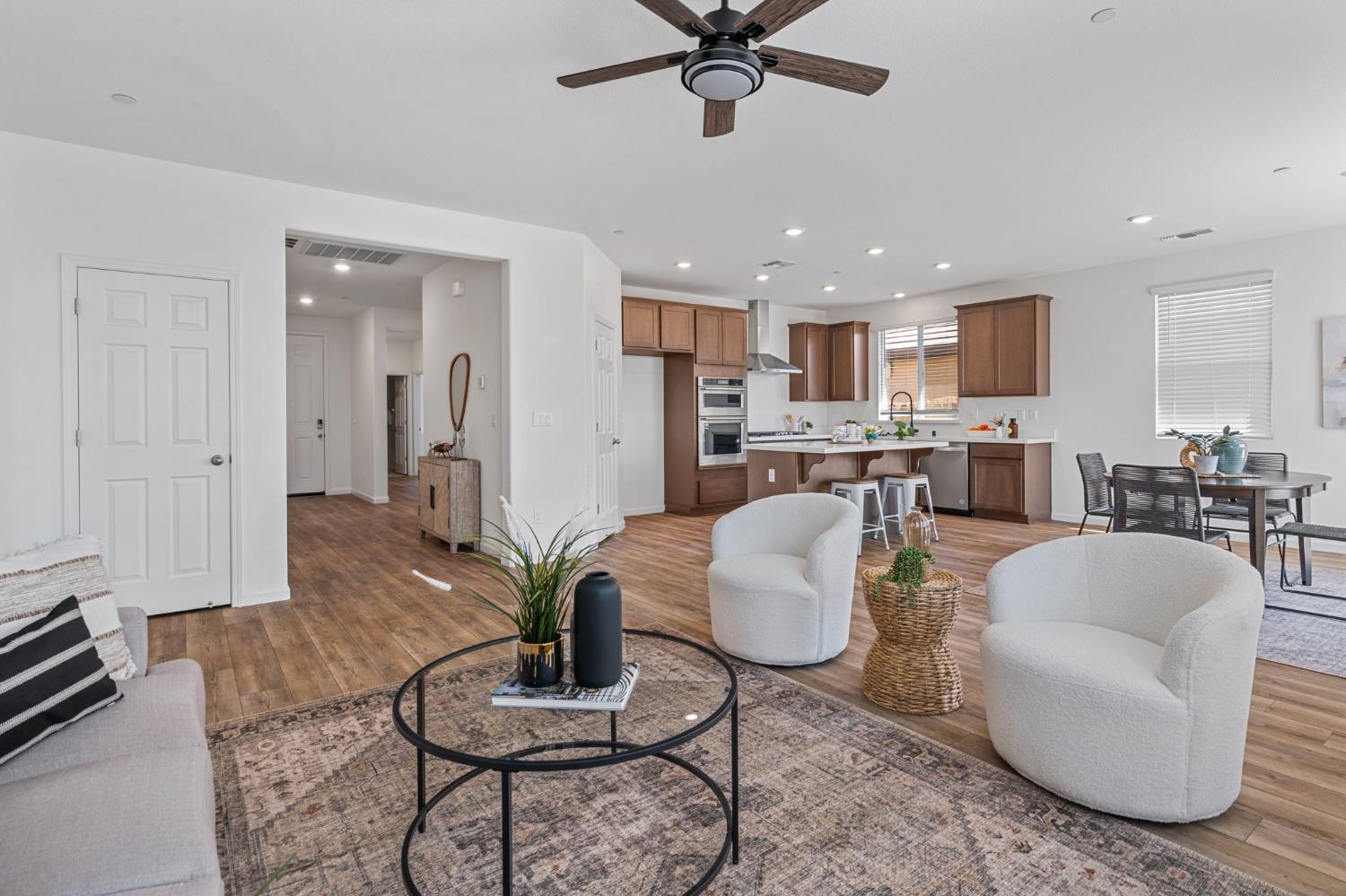 Detail Gallery Image 17 of 50 For 9526 Cadmium Ct, Sacramento,  CA 95829 - 4 Beds | 2 Baths