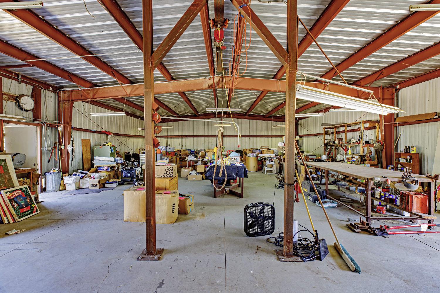 Detail Gallery Image 34 of 40 For 19400 E Oakwood Rd, Stockton,  CA 95215 - 3 Beds | 2 Baths