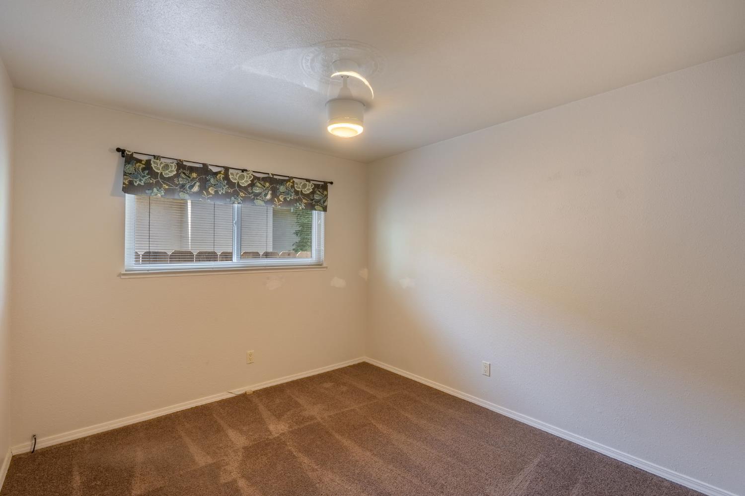 Detail Gallery Image 16 of 28 For 1113 Sonoma Ave, Modesto,  CA 95355 - 3 Beds | 2 Baths