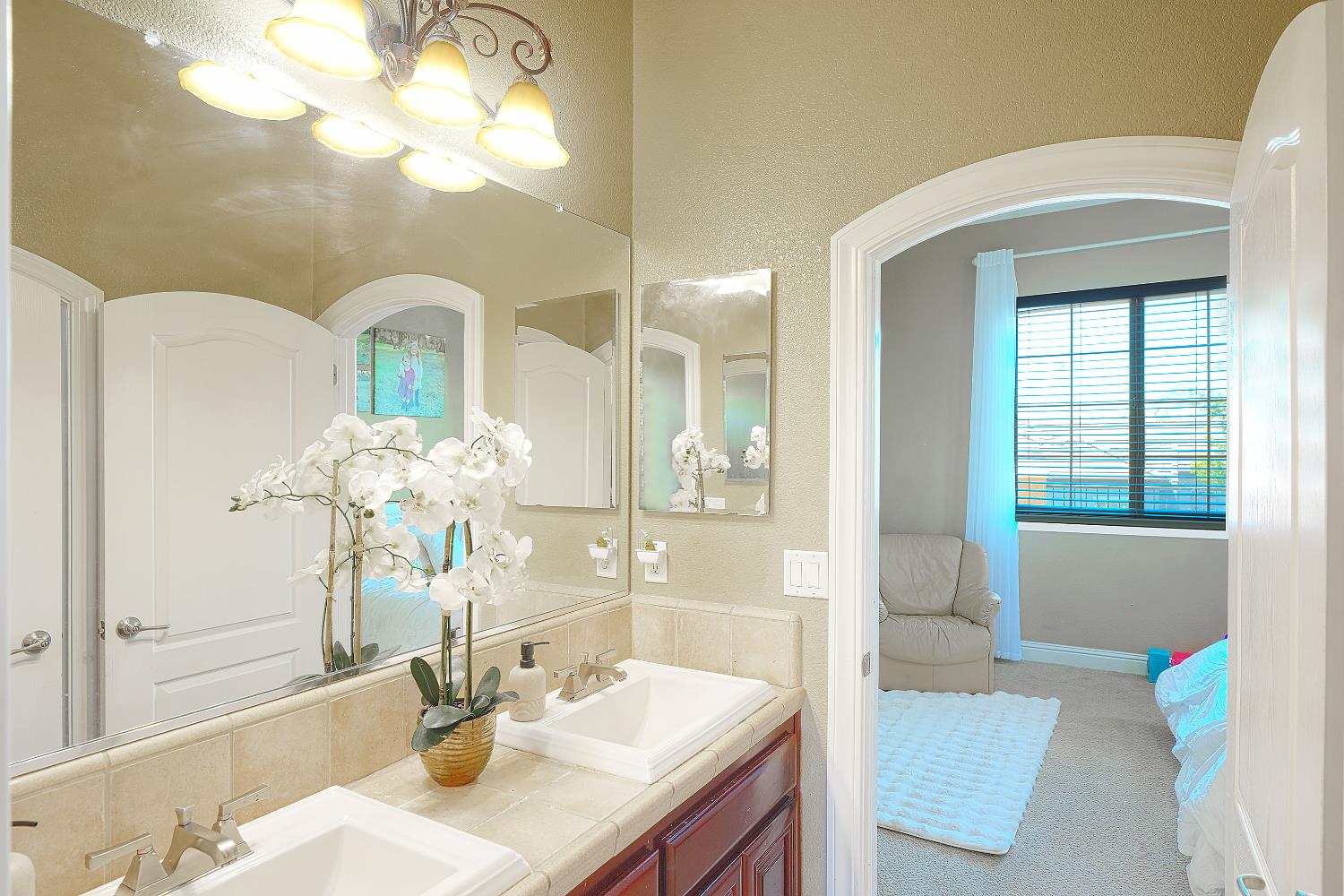 Detail Gallery Image 42 of 97 For 1340 Bella Cir, Lincoln,  CA 95648 - 7 Beds | 5 Baths
