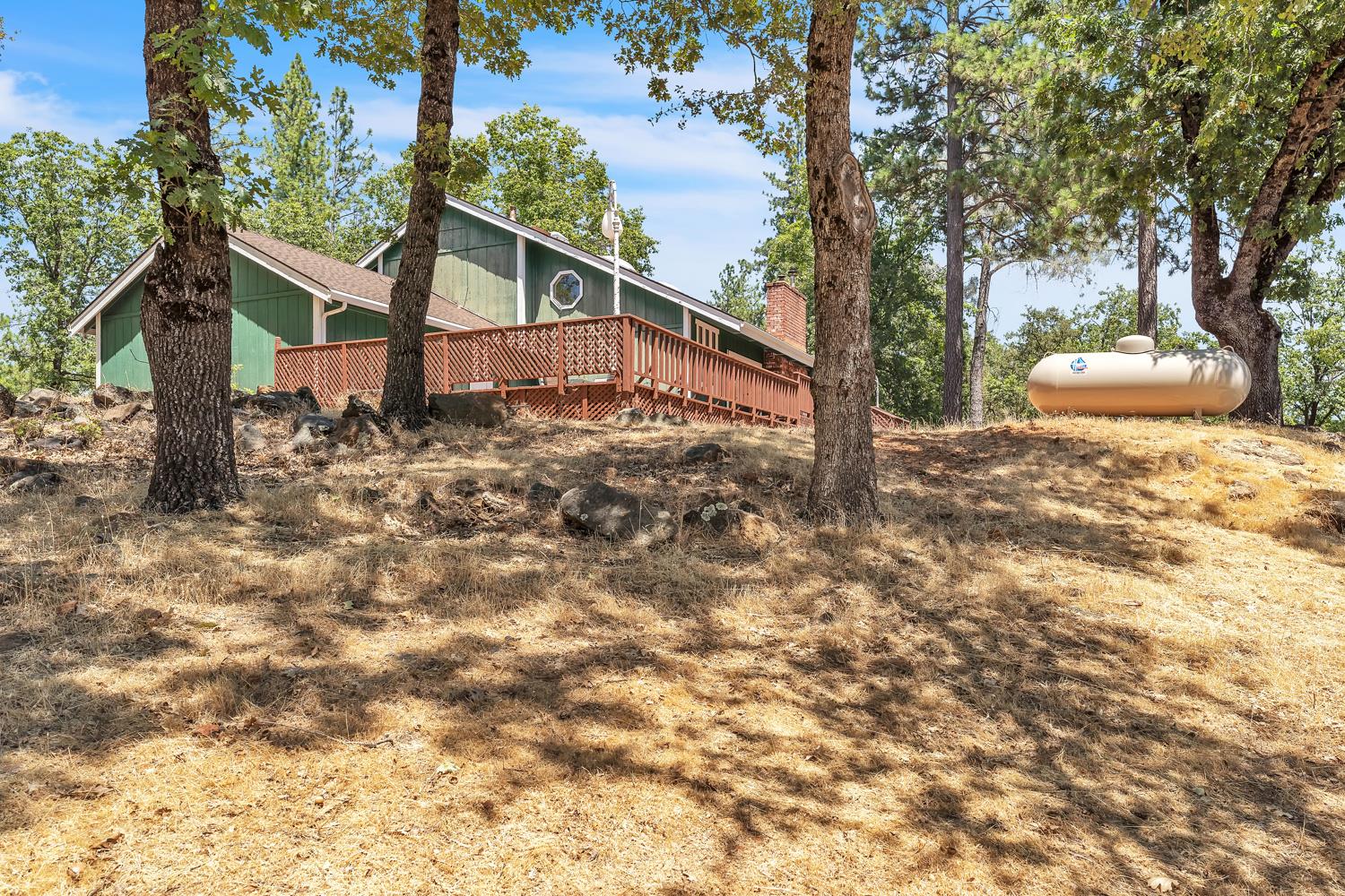 Detail Gallery Image 34 of 39 For 1490 Sage Rd, Colfax,  CA 95713 - 2 Beds | 3 Baths