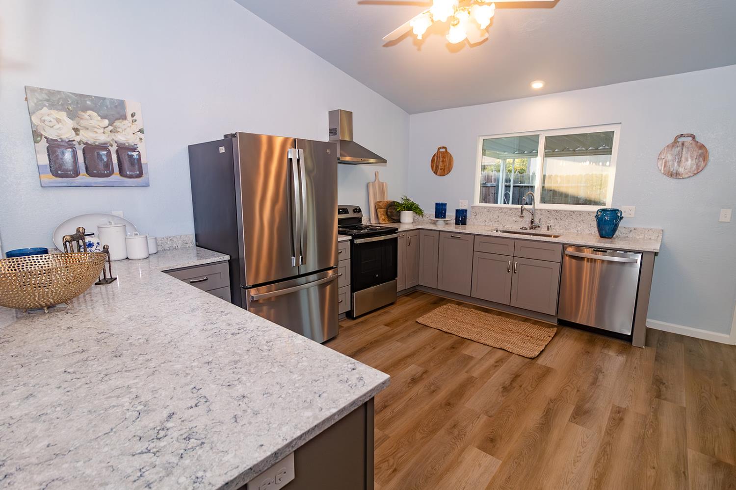 Detail Gallery Image 22 of 35 For 1377 Leo Way, Woodland,  CA 95776 - 3 Beds | 2 Baths