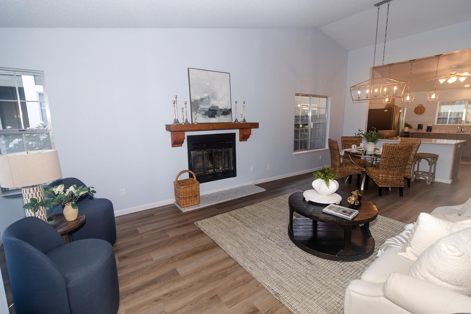 Detail Gallery Image 8 of 35 For 1377 Leo Way, Woodland,  CA 95776 - 3 Beds | 2 Baths