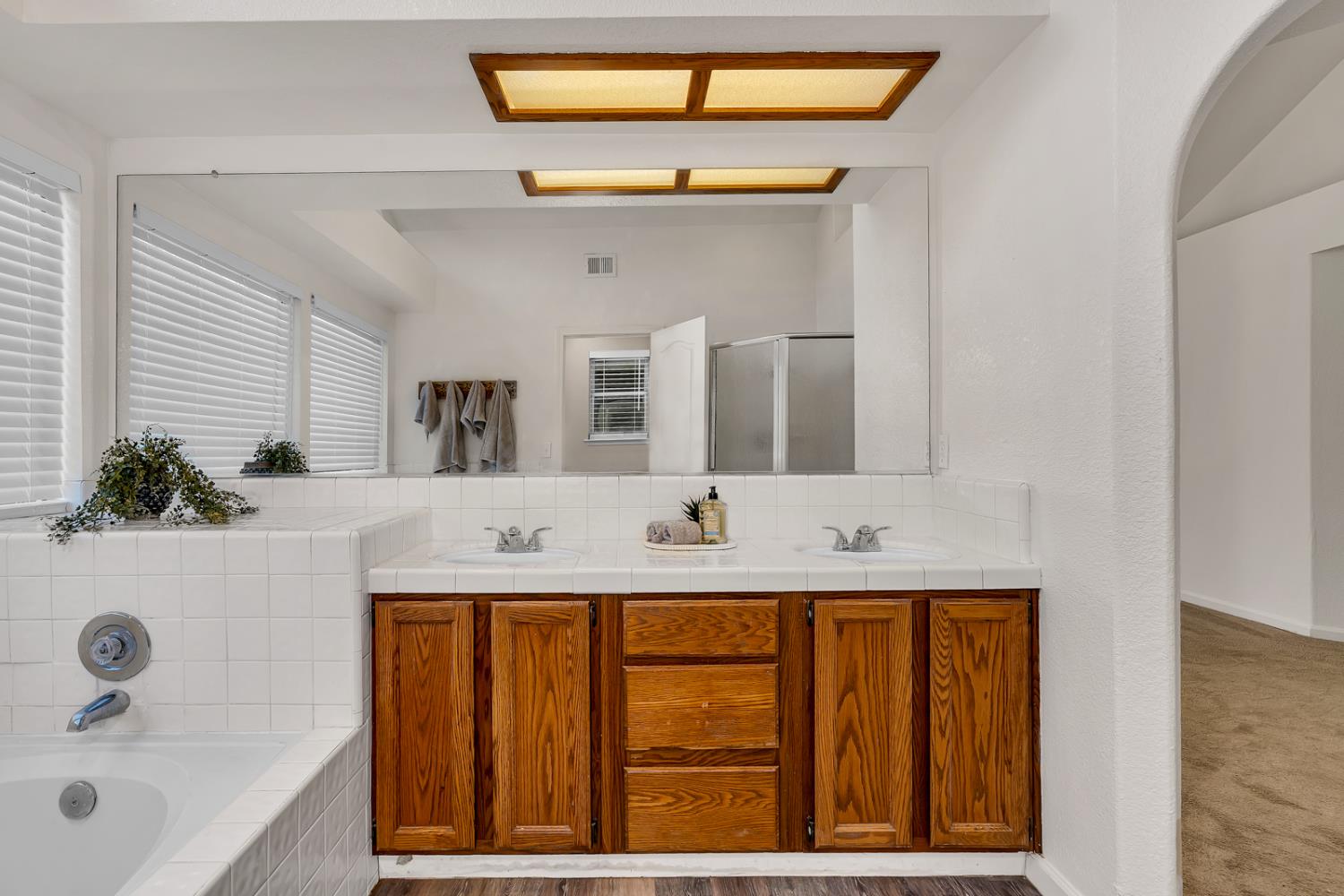 Detail Gallery Image 46 of 71 For 934 Neal St, Los Banos,  CA 93635 - 4 Beds | 2 Baths