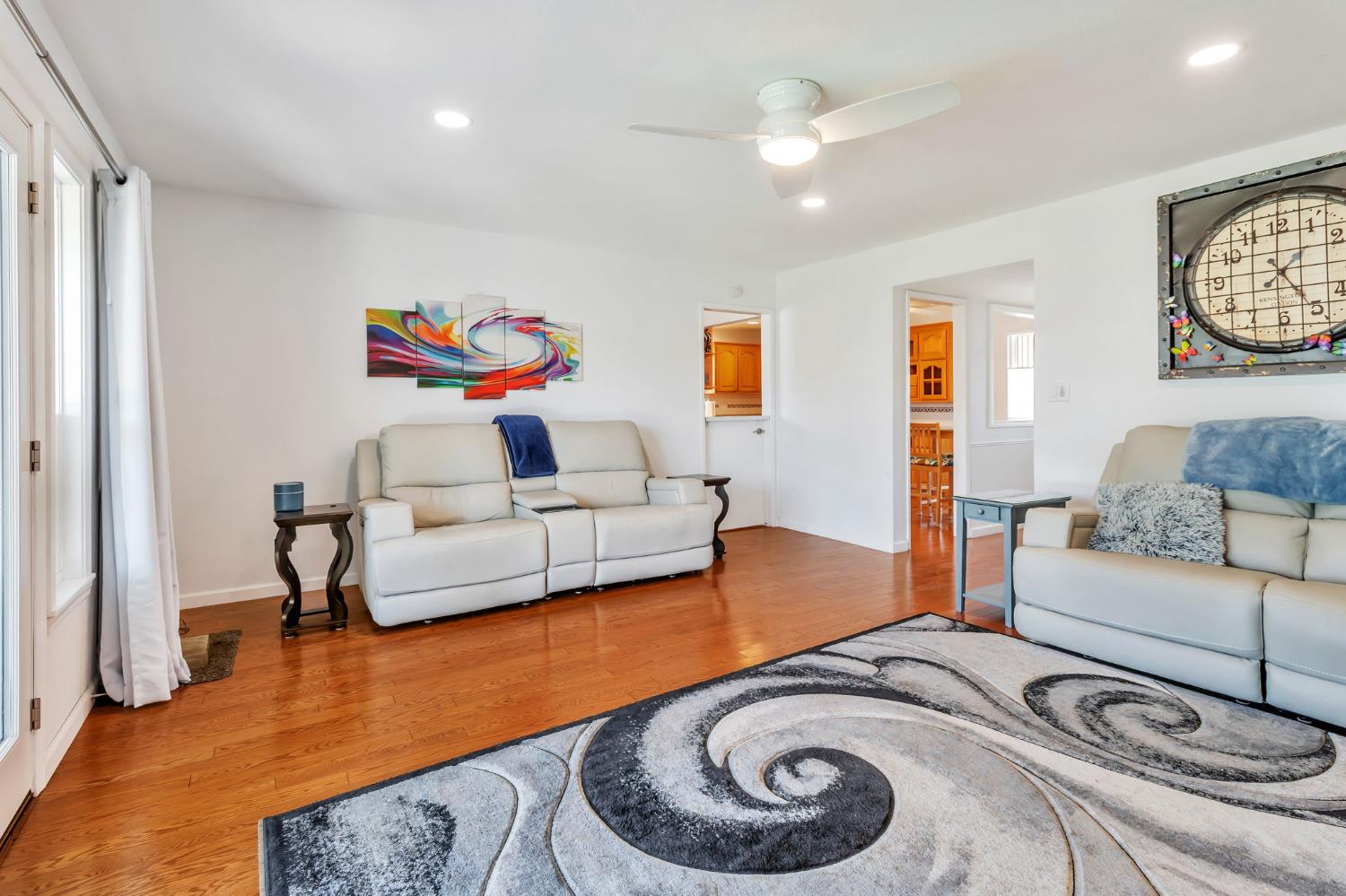 Detail Gallery Image 8 of 33 For 3679 Wilmington Rd, Fremont,  CA 94538 - 3 Beds | 2 Baths