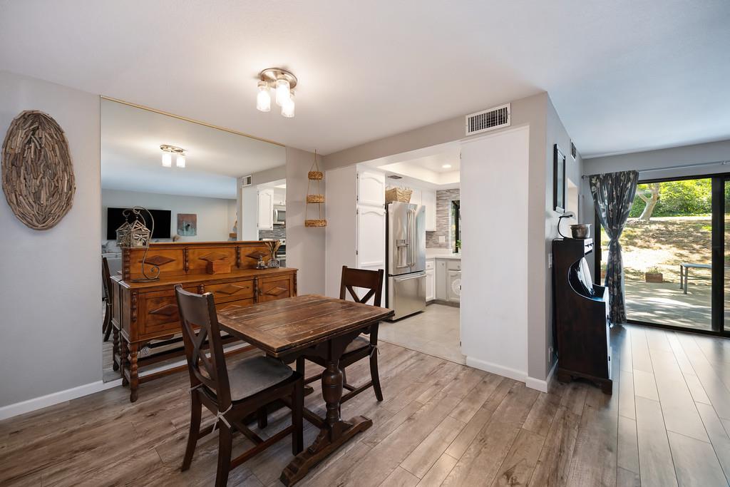 Detail Gallery Image 12 of 47 For 7826 Windsor Ln, Citrus Heights,  CA 95610 - 3 Beds | 2 Baths