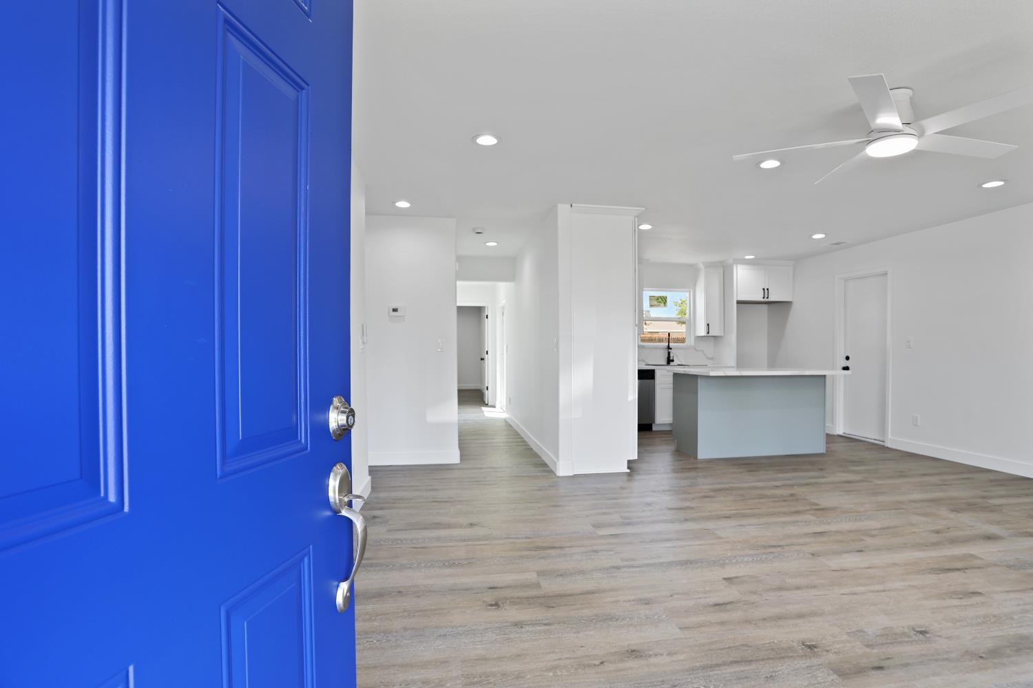 Detail Gallery Image 5 of 27 For 537 Palm Ave, Lodi,  CA 95240 - 4 Beds | 2 Baths