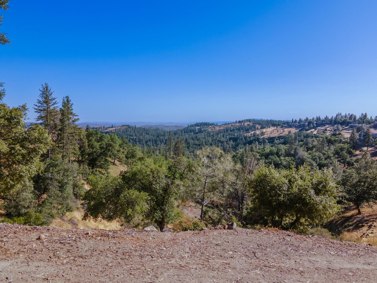 Detail Gallery Image 4 of 33 For 1144 Laurel Ln, Murphys,  CA 95247 - – Beds | – Baths