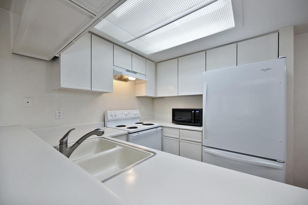 Detail Gallery Image 17 of 50 For 2561 Fulton Square Ln #59,  Sacramento,  CA 95821 - 2 Beds | 2 Baths