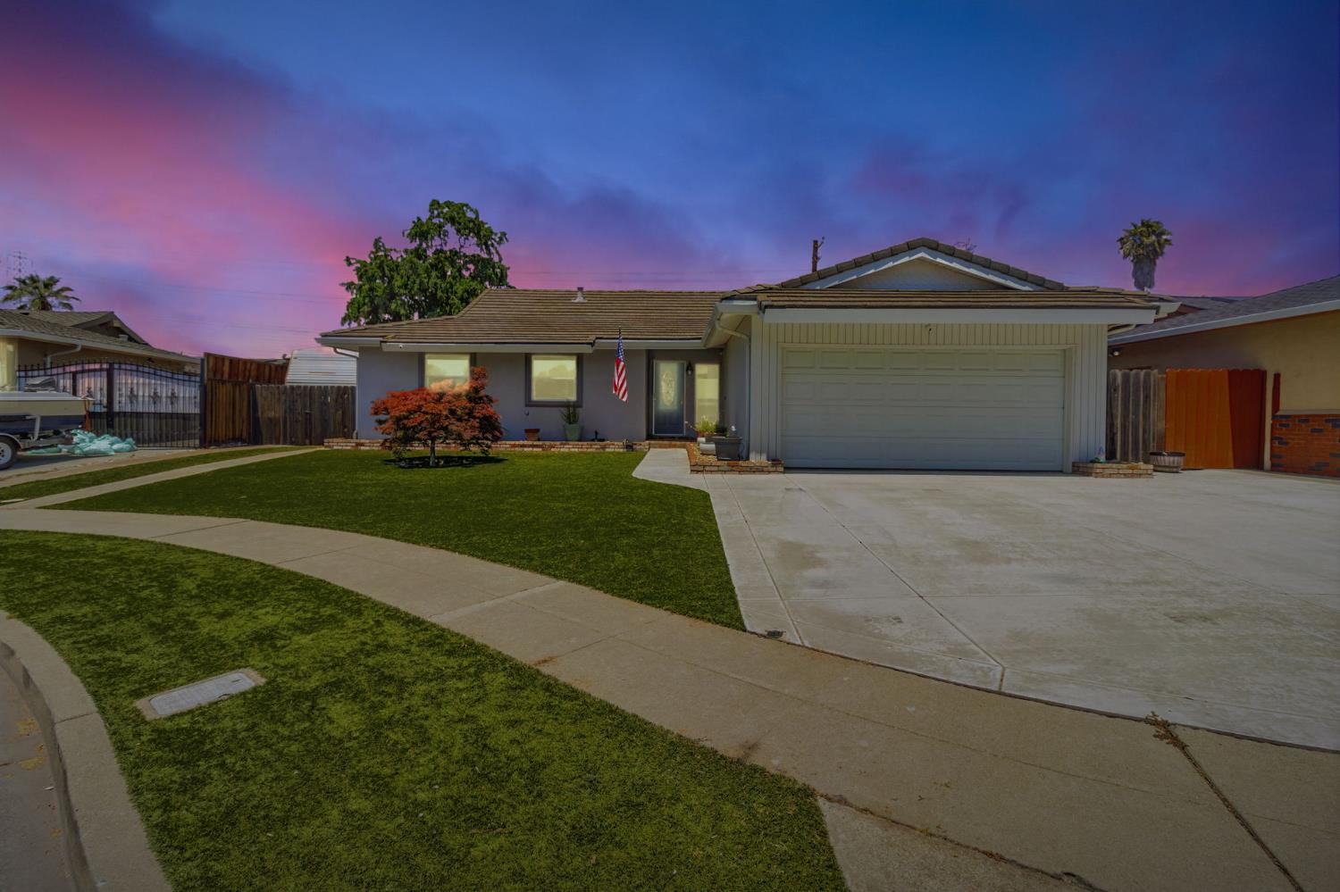 Detail Gallery Image 1 of 33 For 3679 Wilmington Rd, Fremont,  CA 94538 - 3 Beds | 2 Baths