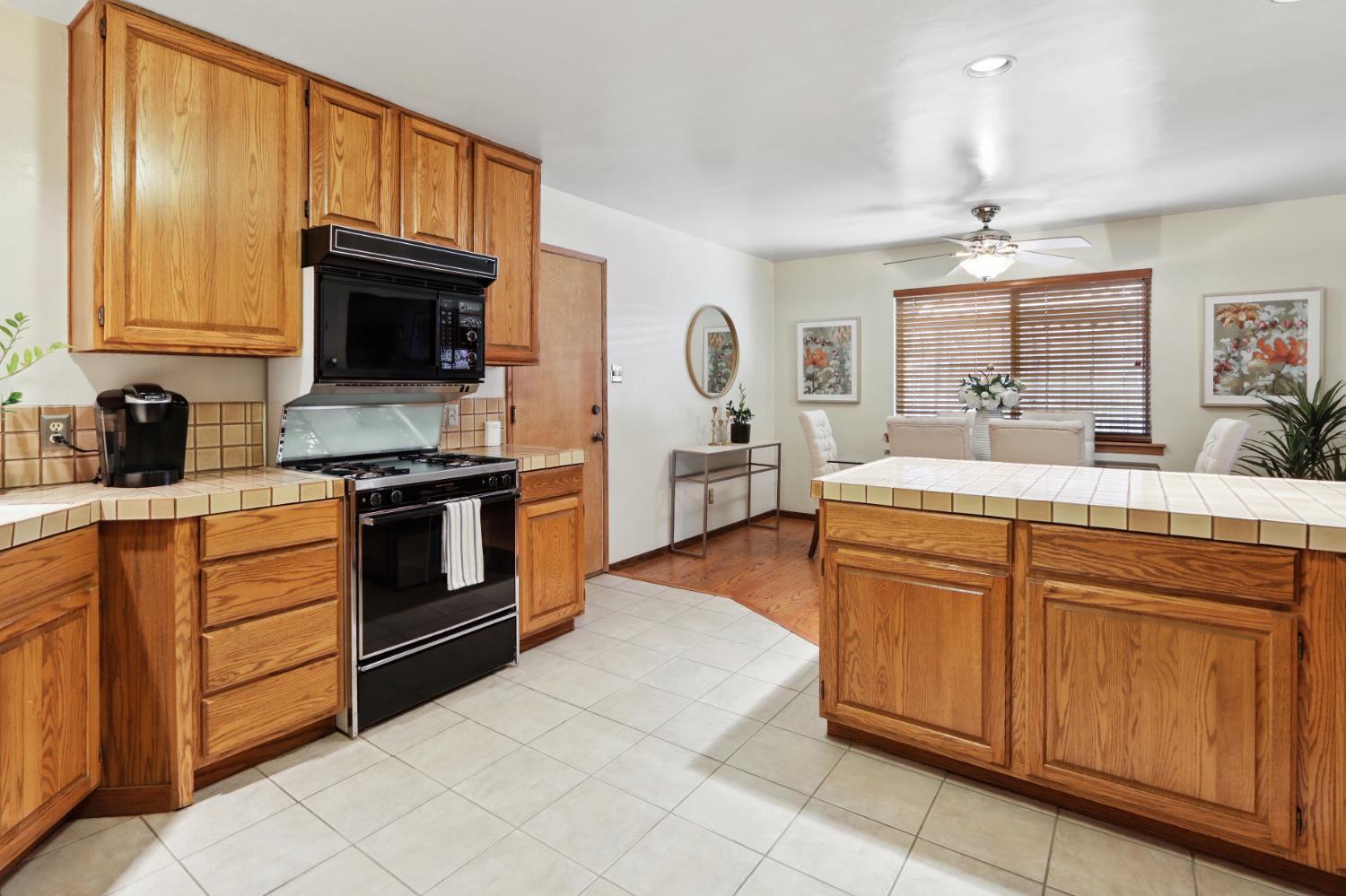 Detail Gallery Image 19 of 42 For 1620 Park Blvd, West Sacramento,  CA 95691 - 3 Beds | 2 Baths