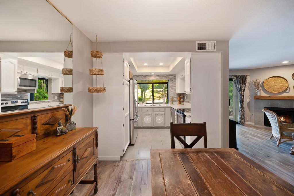 Detail Gallery Image 13 of 47 For 7826 Windsor Ln, Citrus Heights,  CA 95610 - 3 Beds | 2 Baths