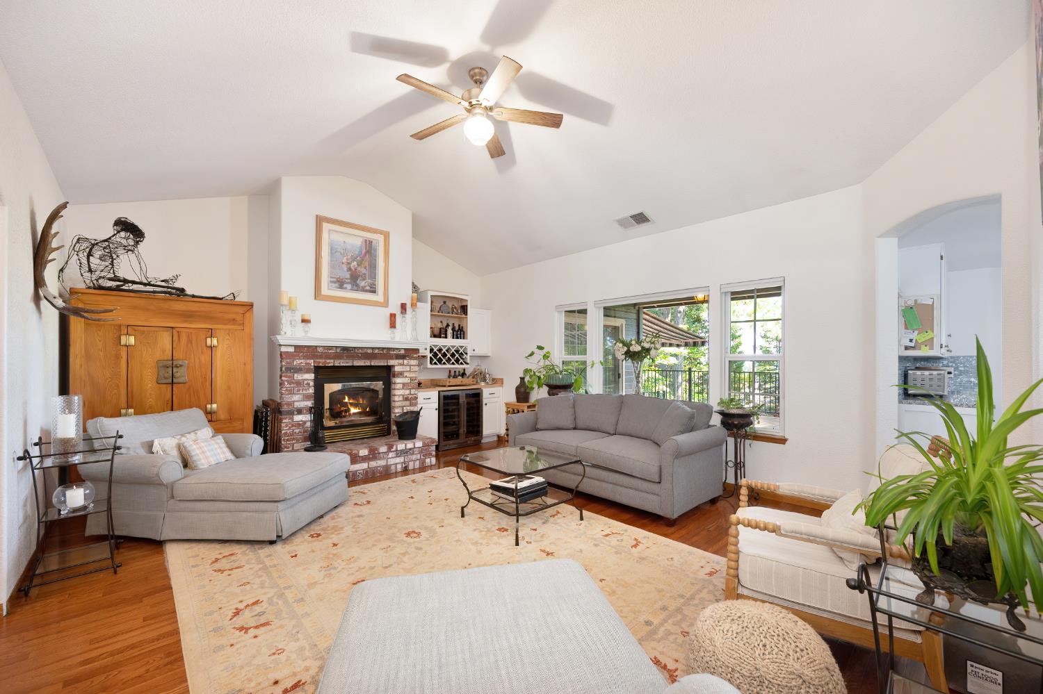 Detail Gallery Image 3 of 93 For 3505 Manzana Ct, Camino,  CA 95709 - 4 Beds | 2 Baths