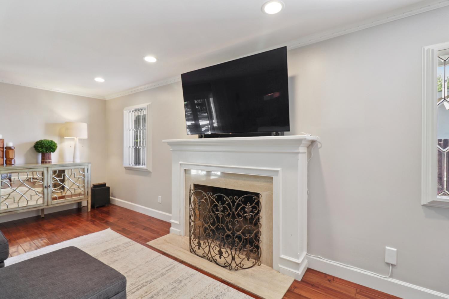 Detail Gallery Image 22 of 62 For 551 Thornley Way, Sacramento,  CA 95864 - 4 Beds | 2/1 Baths