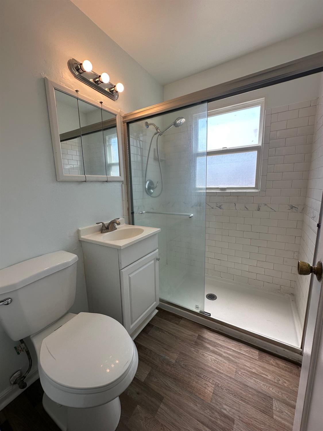 Detail Gallery Image 7 of 20 For 3905 Kern St, Sacramento,  CA 95838 - 2 Beds | 1 Baths