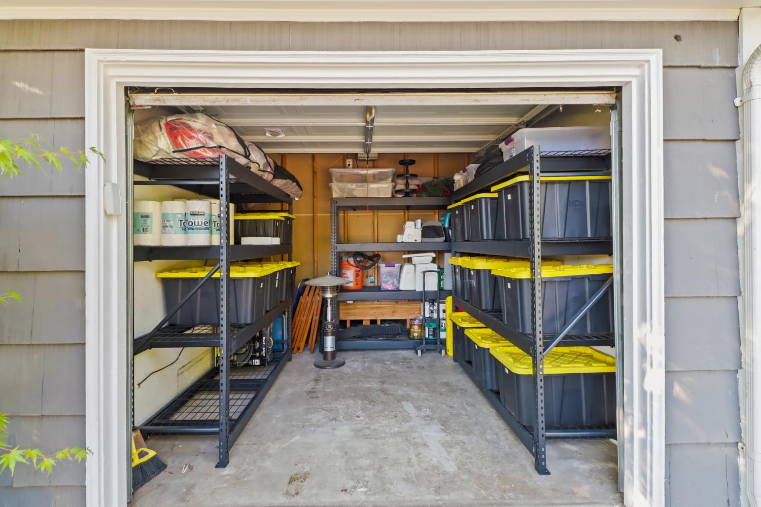 Detail Gallery Image 43 of 45 For 1452 Oregon Dr, Sacramento,  CA 95822 - 3 Beds | 2 Baths