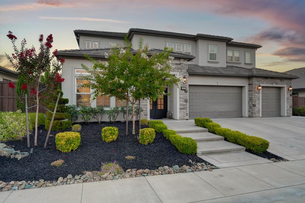 Detail Gallery Image 75 of 94 For 689 Oreno Cir, Folsom,  CA 95630 - 5 Beds | 4/1 Baths