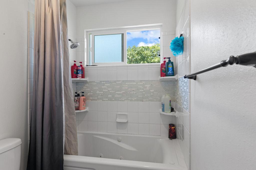 Detail Gallery Image 18 of 30 For 1904 Hunt Ave, Modesto,  CA 95350 - 3 Beds | 2 Baths