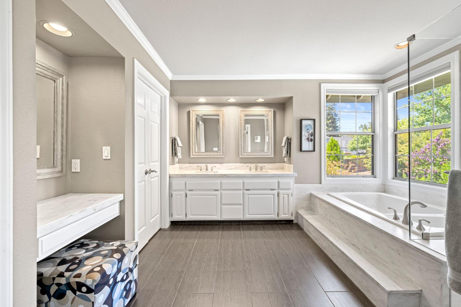 Detail Gallery Image 35 of 58 For 4330 Hale Ranch Ln, Fair Oaks,  CA 95628 - 4 Beds | 3 Baths