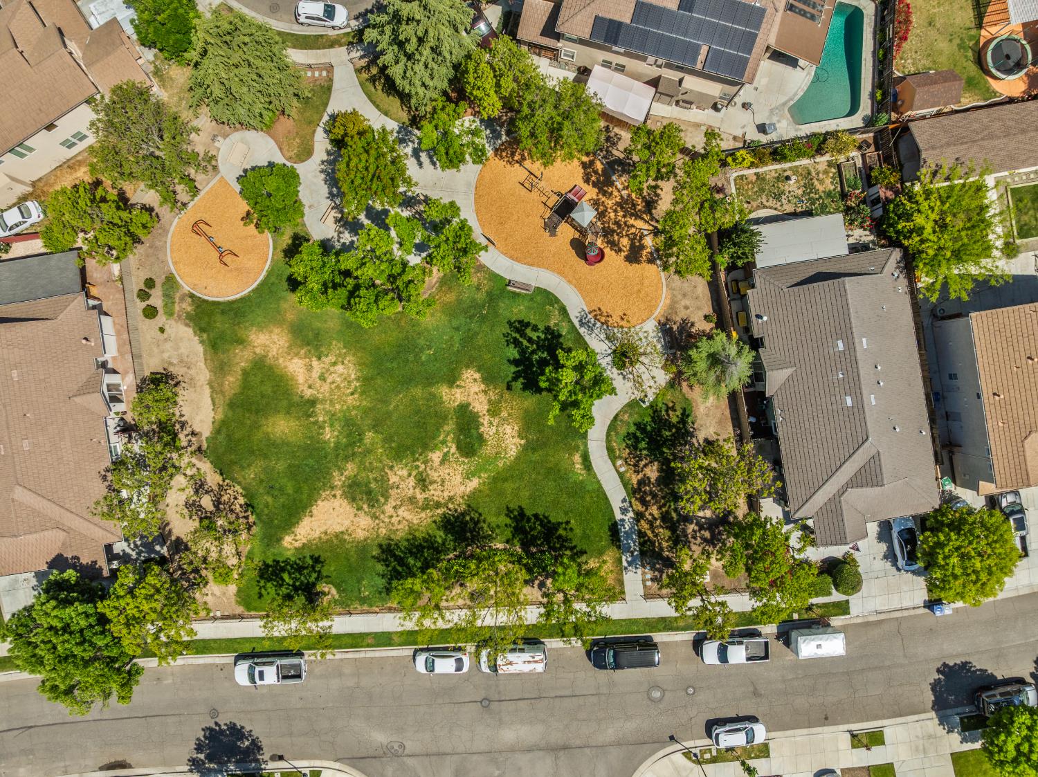Detail Gallery Image 39 of 40 For 1149 Bellflower Way, Los Banos,  CA 93635 - 4 Beds | 2 Baths