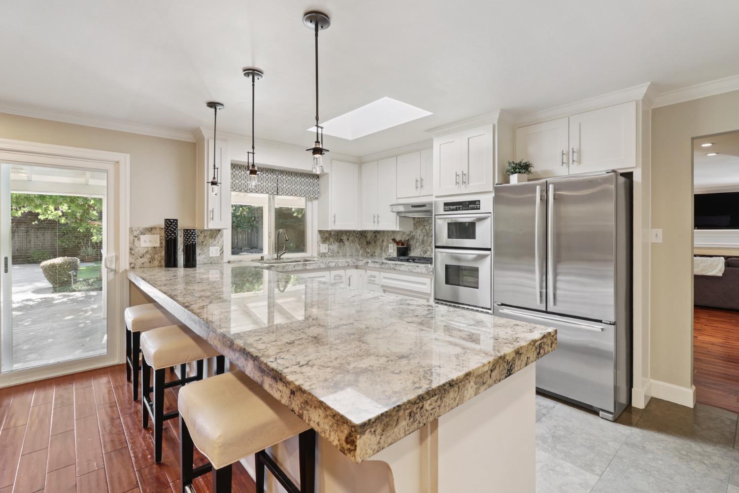 Detail Gallery Image 16 of 62 For 551 Thornley Way, Sacramento,  CA 95864 - 4 Beds | 2/1 Baths