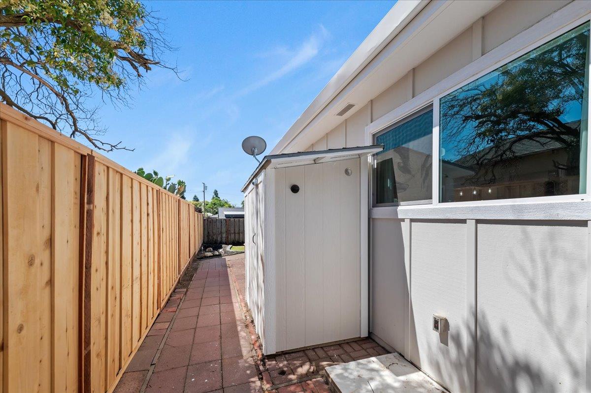Detail Gallery Image 25 of 32 For 3891 Mills Way, Livermore,  CA 94550 - 3 Beds | 1 Baths
