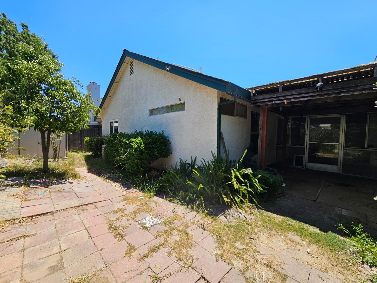 Detail Gallery Image 24 of 24 For 8447 Cassatt Way, Sacramento,  CA 95828 - 3 Beds | 2 Baths